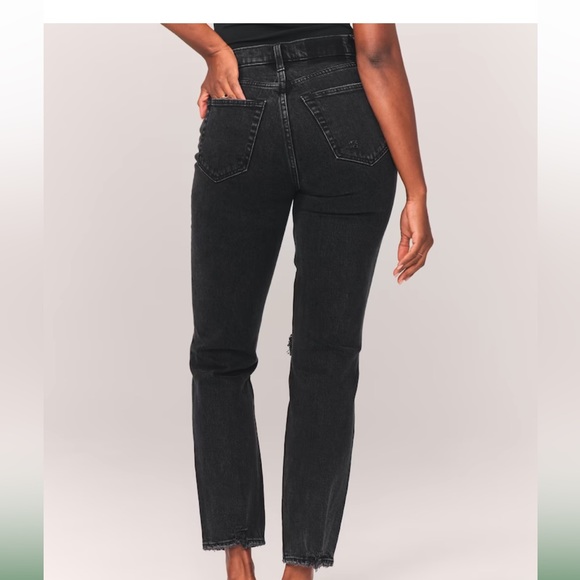 Curve Love Ultra High Rise 90s Straight Jean - Picture 4 of 10